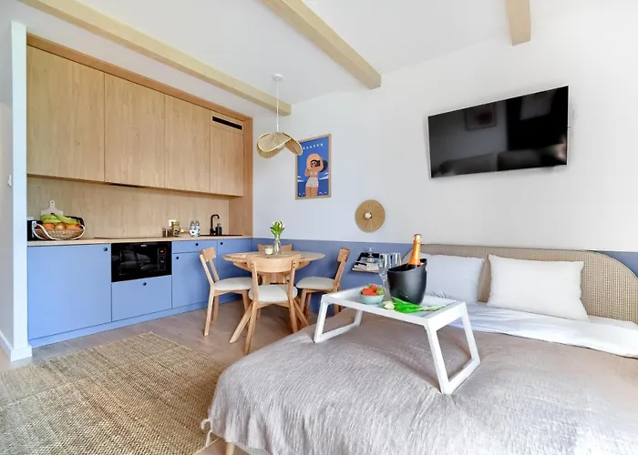 Apartamenty 4 Pory Roku- 200m PLAŻA, PRYWATNY PARKING